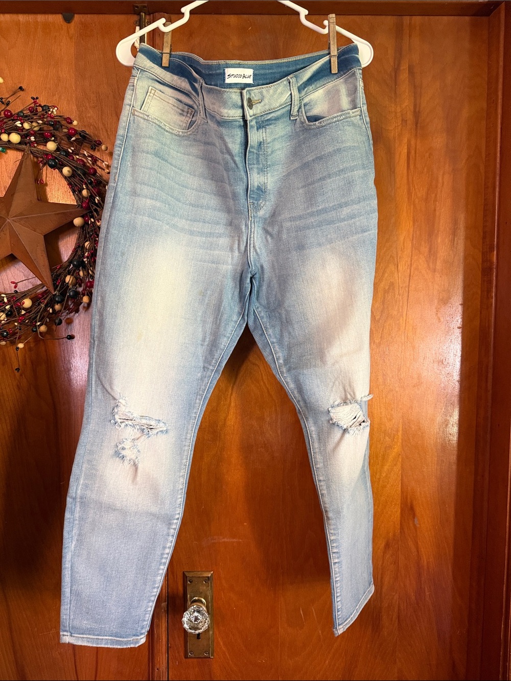 Light Wash Distressed Skinny Jeans - Women's